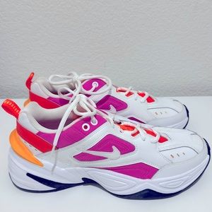 Nike women shoes.